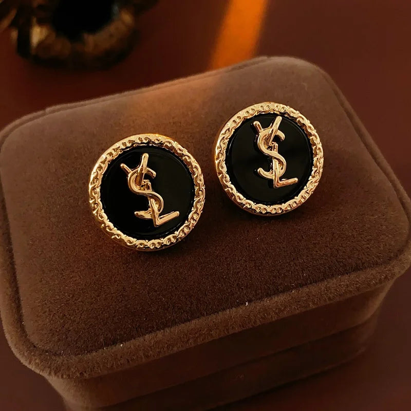 Clover & Co Letter-Geometry Earrings