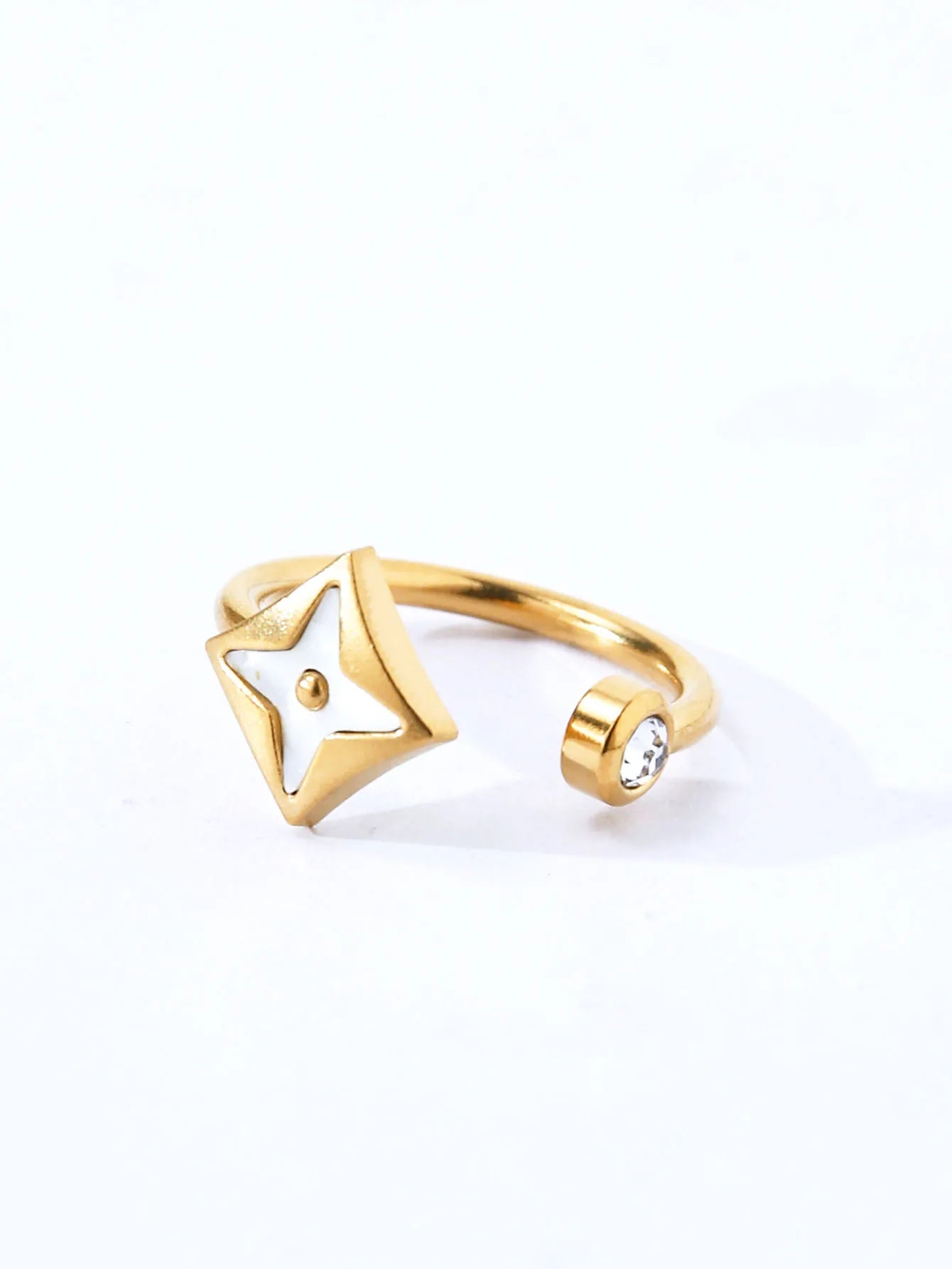 Star/cross ring