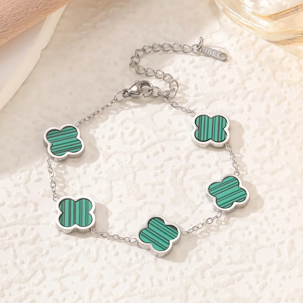 Gold/silver clover bracelet black, white, green, red