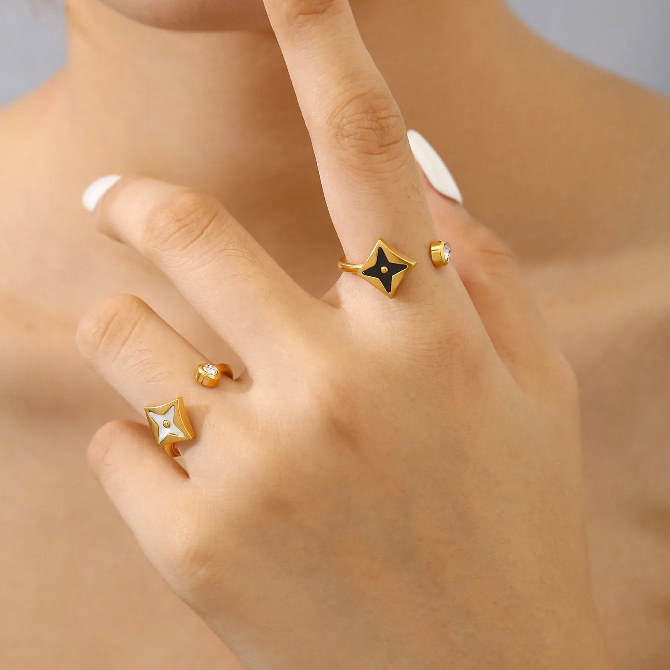 Star/cross ring
