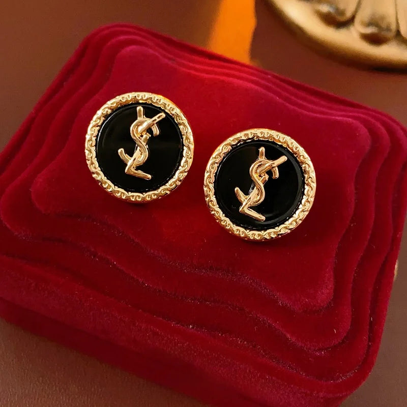 Clover & Co Letter-Geometry Earrings