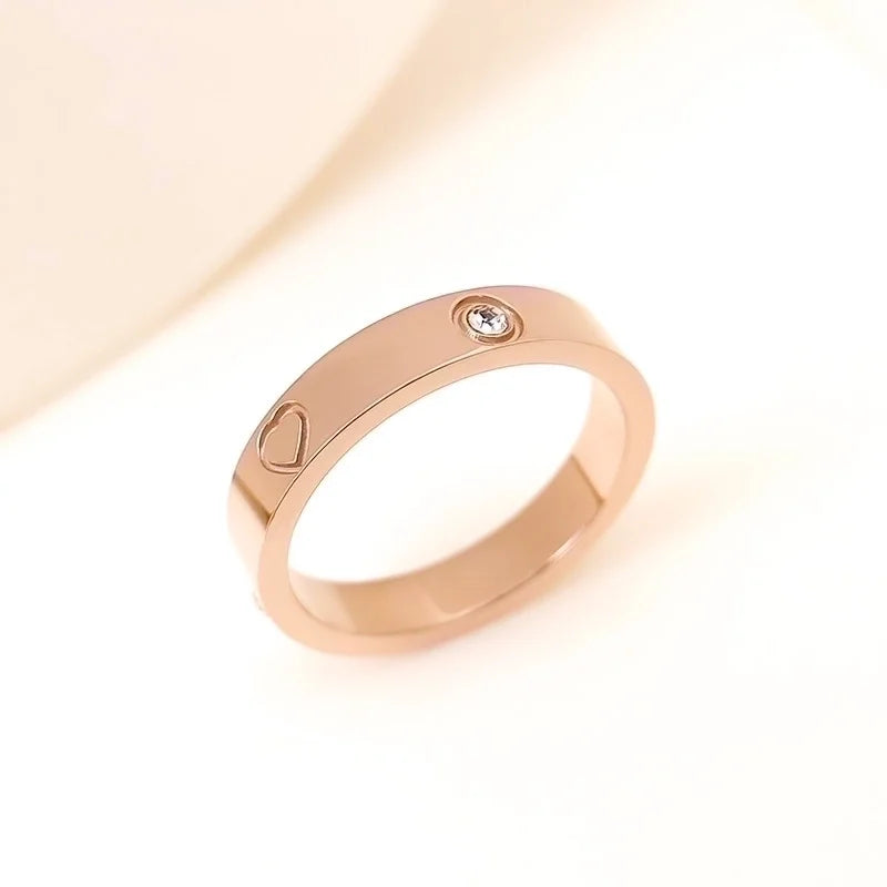 Clover & Co Diamond Love ring